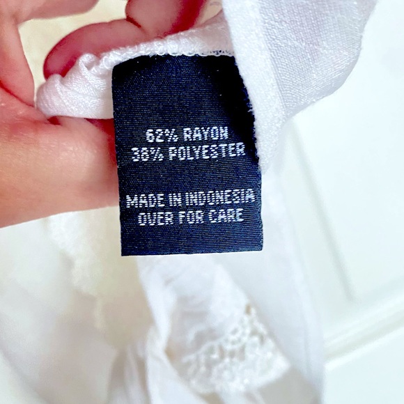 Women’s Short Sleeve Sheer Button Down Peasant Blouse with Eyelet Detail Small - Picture 7 of 7